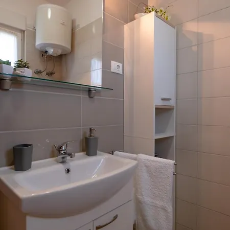 Apartman Greta & Ivona *