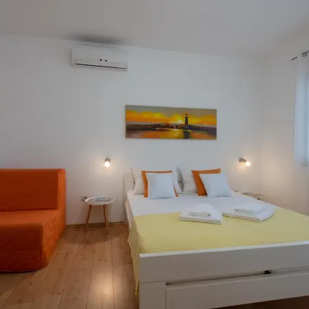 Greta & Ivona Apartment Pula